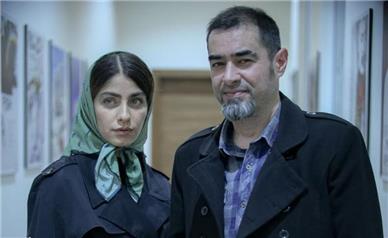 شهاب حسینی و همسرش در اکران خصوصی فیلم نویسنده مرده است